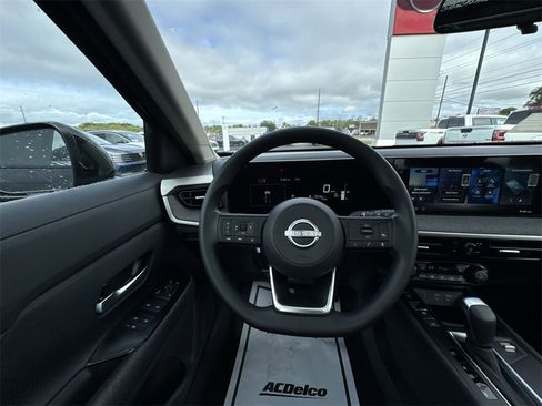 New 2026 Nissan Kicks SV w/ SV Premium Package image 14