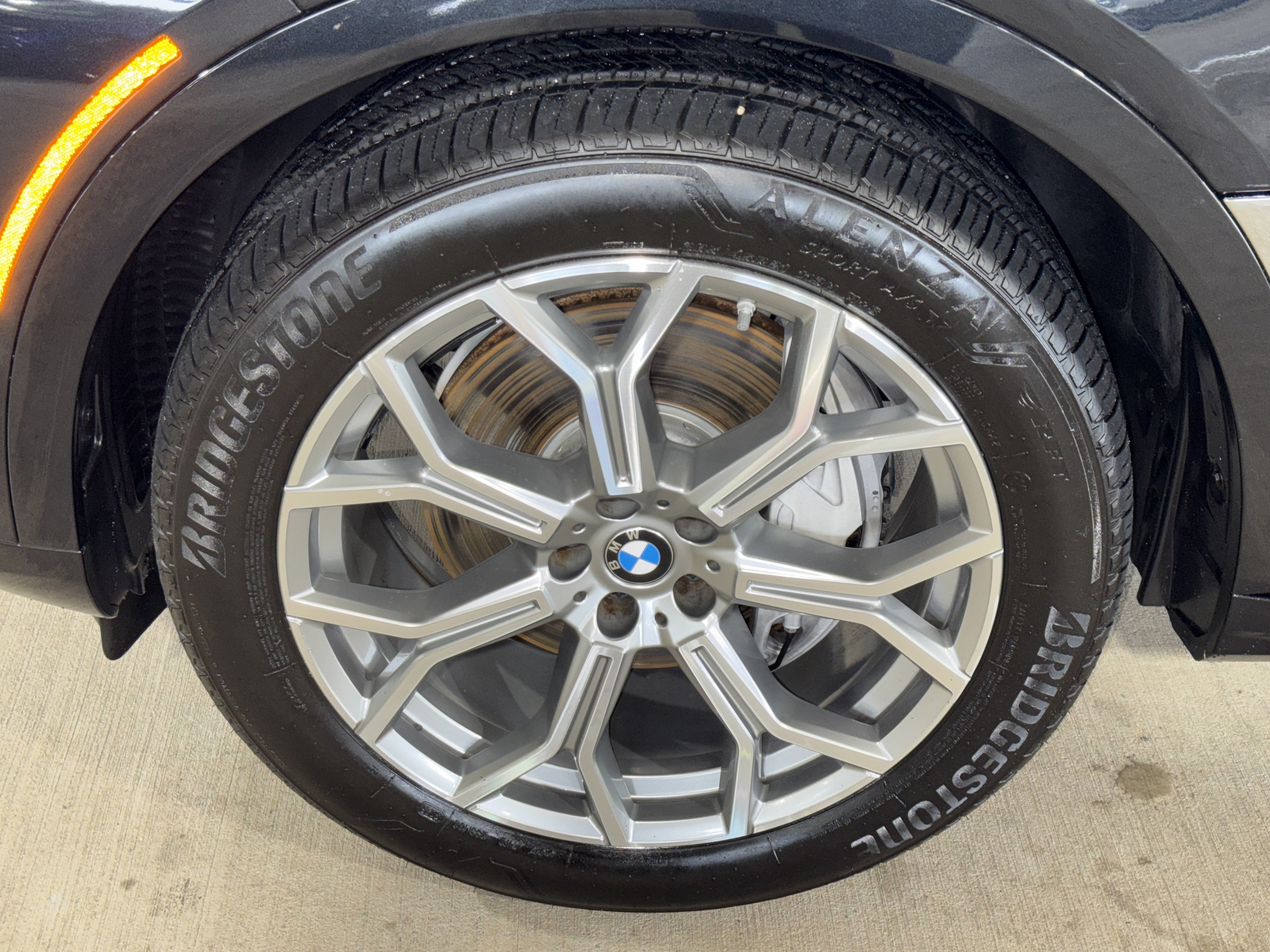 Used 2025 BMW X7 xDrive40i AWD/4WD image 36