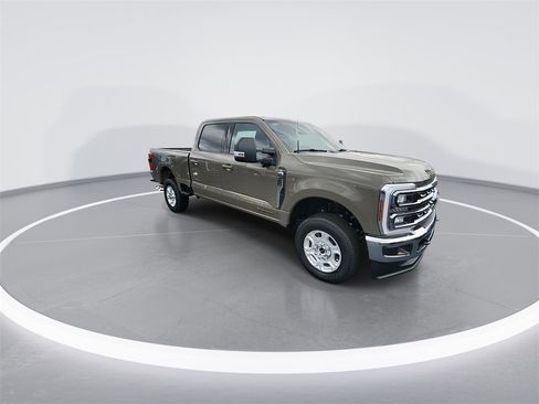 New 2026 Ford F250 XLT w/ XLT Premium Package image 2