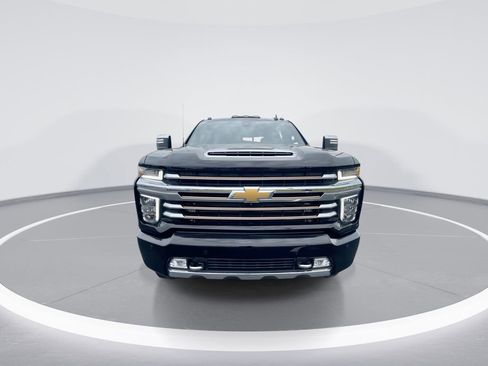 Used 2023 Chevrolet Silverado 3500 High Country w/ Z71 Off-Road Package AWD/4WD image 3