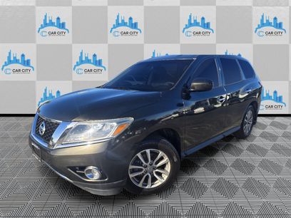 Used 2015 Nissan Pathfinder SV w/ Trailer Tow Package