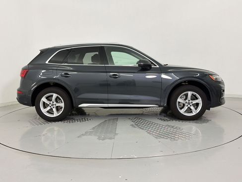 Used 2023 Audi Q5 2.0T Premium w/ Convenience Package image 8