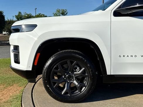 New 2026 Jeep Grand Wagoneer Limited AWD/4WD image 12