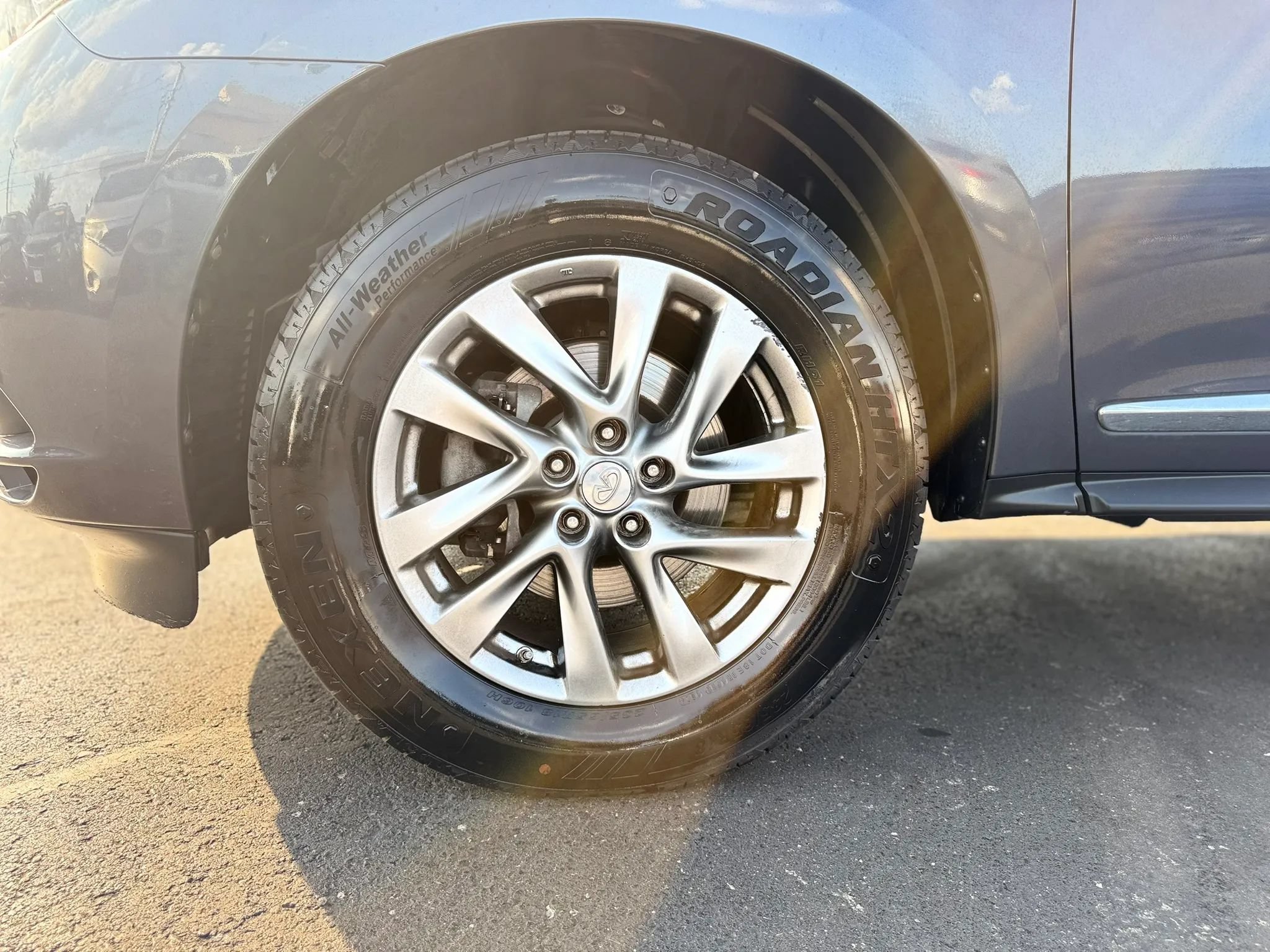 Used 2014 INFINITI QX60 Luxe w/ Premium Plus Package AWD/4WD image 46