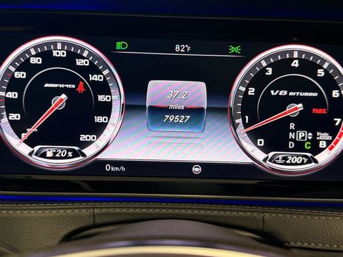 Used 2015 Mercedes-Benz S 63 AMG 4MATIC Sedan image 11