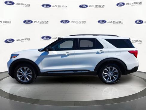 Certified 2023 Ford Explorer XLT w/ Equipment Group 202A AWD/4WD image 2