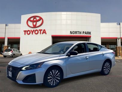 Used 2024 Nissan Altima 2.5 SV