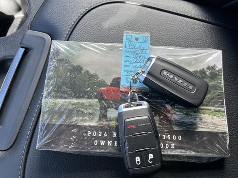 Used 2024 RAM 2500 Tradesman w/ Bed Utility Group image 29