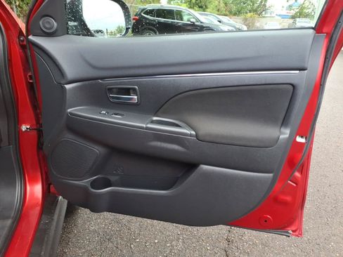 Used 2019 Mitsubishi Outlander Sport LE FWD image 29