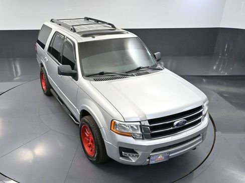 Used 2017 Ford Expedition XLT AWD/4WD image 57