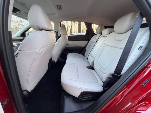 Certified 2025 Hyundai Tucson SEL image 15