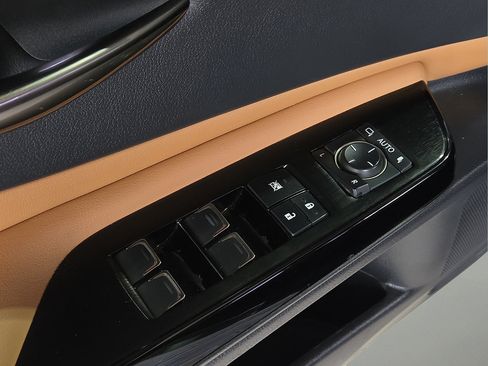 Used 2023 Lexus ES 350 w/ Premium Package FWD image 18