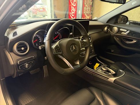 Used 2017 Mercedes-Benz C 300 4MATIC Sedan image 33