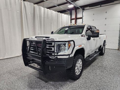 Used 2022 GMC Sierra 3500 SLT w/ SLT Preferred Package image 3