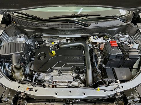 Used 2025 Chevrolet Equinox LT w/ Convenience Package II image 34