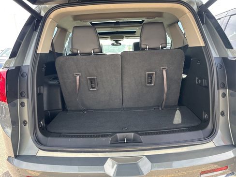 Used 2018 GMC Acadia Denali AWD/4WD image 32