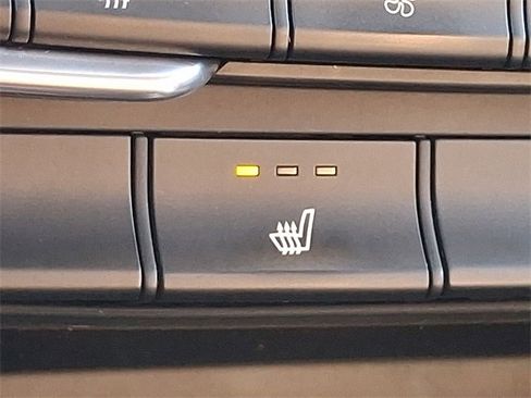 Used 2020 Hyundai Santa Fe SEL w/ Convenience + Premium Package image 23