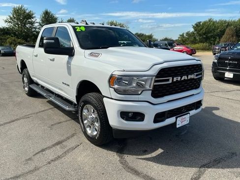 Used 2024 RAM 2500 Big Horn w/ Sport Appearance Package AWD/4WD image 3