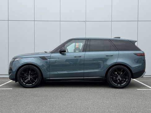 Used 2023 Land Rover Range Rover Sport SE AWD/4WD image 2