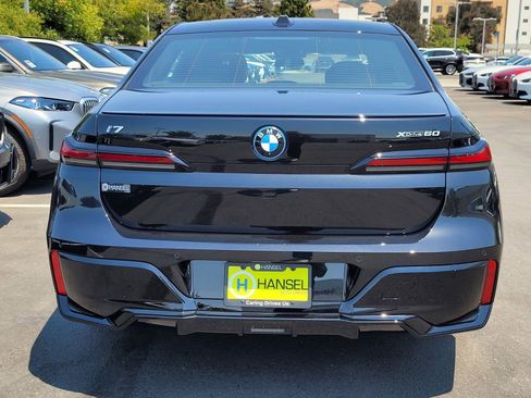 New 2025 BMW i7 xDrive60 image 7