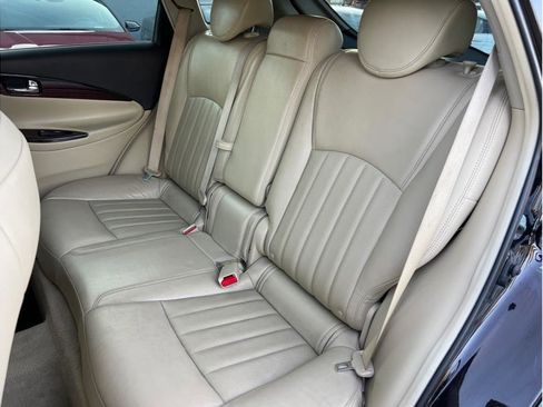 Used 2016 INFINITI QX50 AWD w/ Premium Plus Package image 9