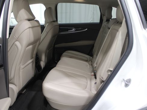 Certified 2023 Lincoln Nautilus Reserve w/ Equipment Group 201A image 25