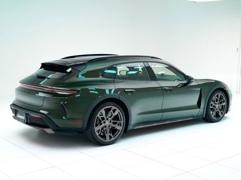 New 2026 Porsche Taycan Turbo Cross Turismo image 9