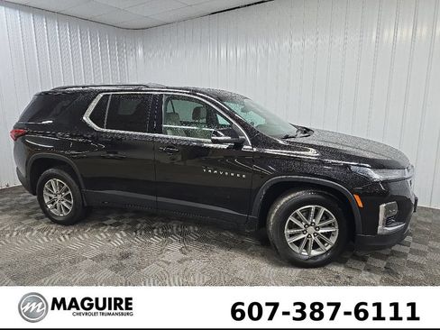 Used 2023 Chevrolet Traverse LT AWD/4WD image 1