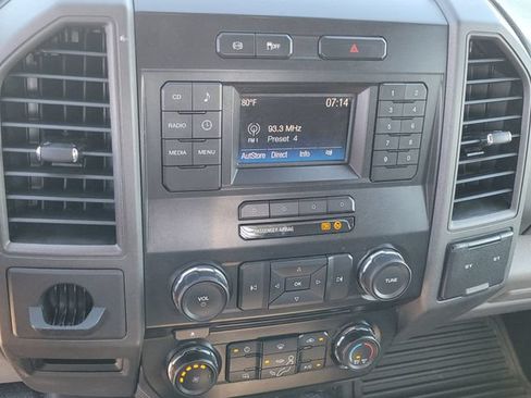 Used 2017 Ford F550 2WD Regular Cab Super Duty image 13