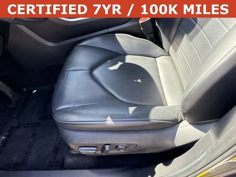Used 2023 Toyota Highlander XLE FWD image 15