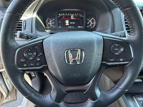 Certified 2023 Honda Passport TrailSport image 18