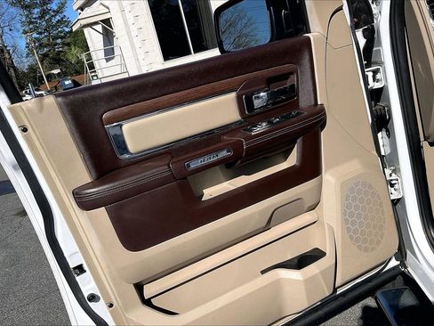 Used 2015 RAM 1500 Laramie w/ Convenience Group image 27