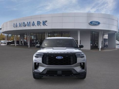 New 2026 Ford Explorer ST-Line w/ ST-Line Street Pack AWD/4WD image 6