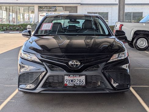 Certified 2023 Toyota Camry SE image 2