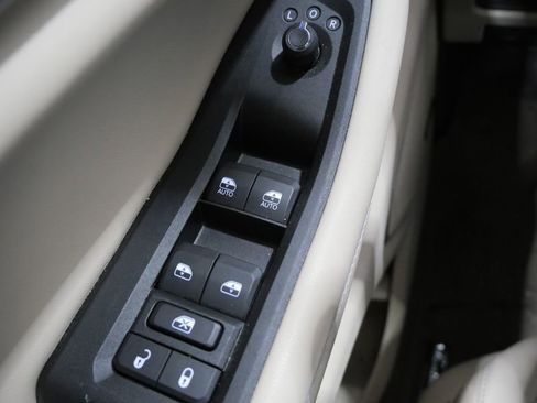 Used 2022 Jeep Grand Cherokee Limited 4xe image 13