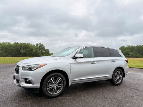 Used 2019 INFINITI QX60 Pure FWD image 1