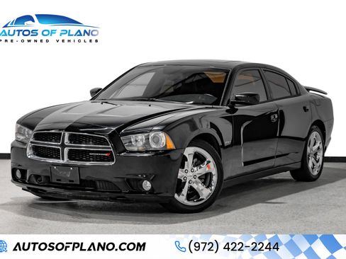 Used 2014 Dodge Charger R/T RWD image 1