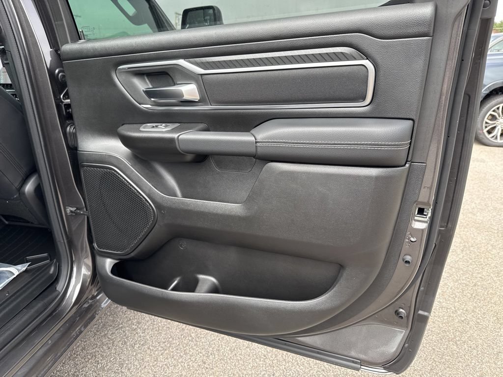 New 2026 RAM 1500 Big Horn AWD/4WD image 30