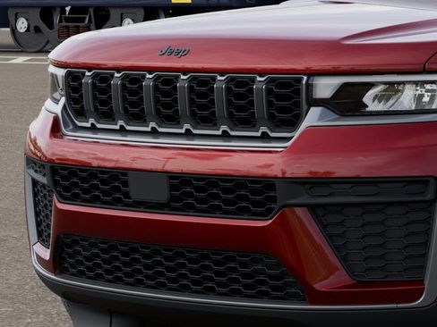 New 2026 Jeep Grand Cherokee L 4WD image 32