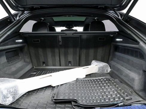 Used 2023 Audi Q8 Premium Plus w/ Premium Plus Package image 28