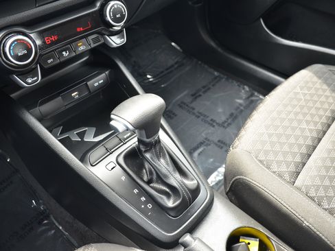 Used 2023 Kia Rio S w/ Technology Package image 13