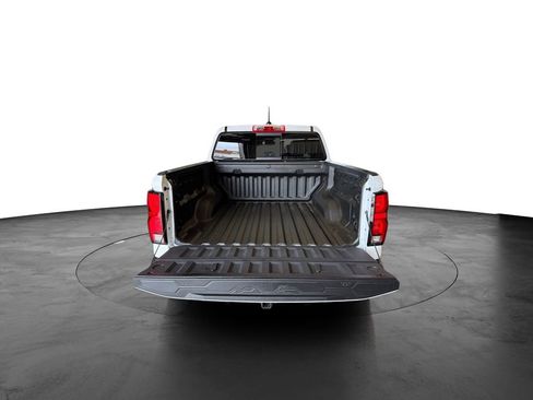 Used 2025 Chevrolet Colorado Z71 w/ Technology Package image 19