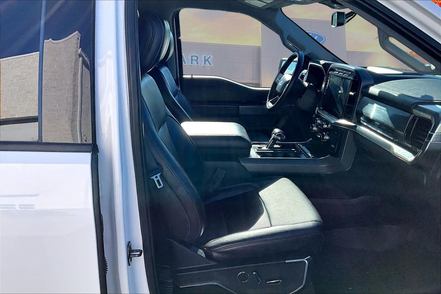 Used 2021 Ford F150 Lariat w/ FX4 Off-Road Package AWD/4WD image 30