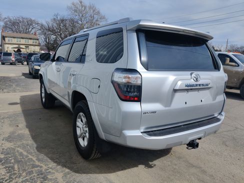 Used 2018 Toyota 4Runner SR5 Premium image 11