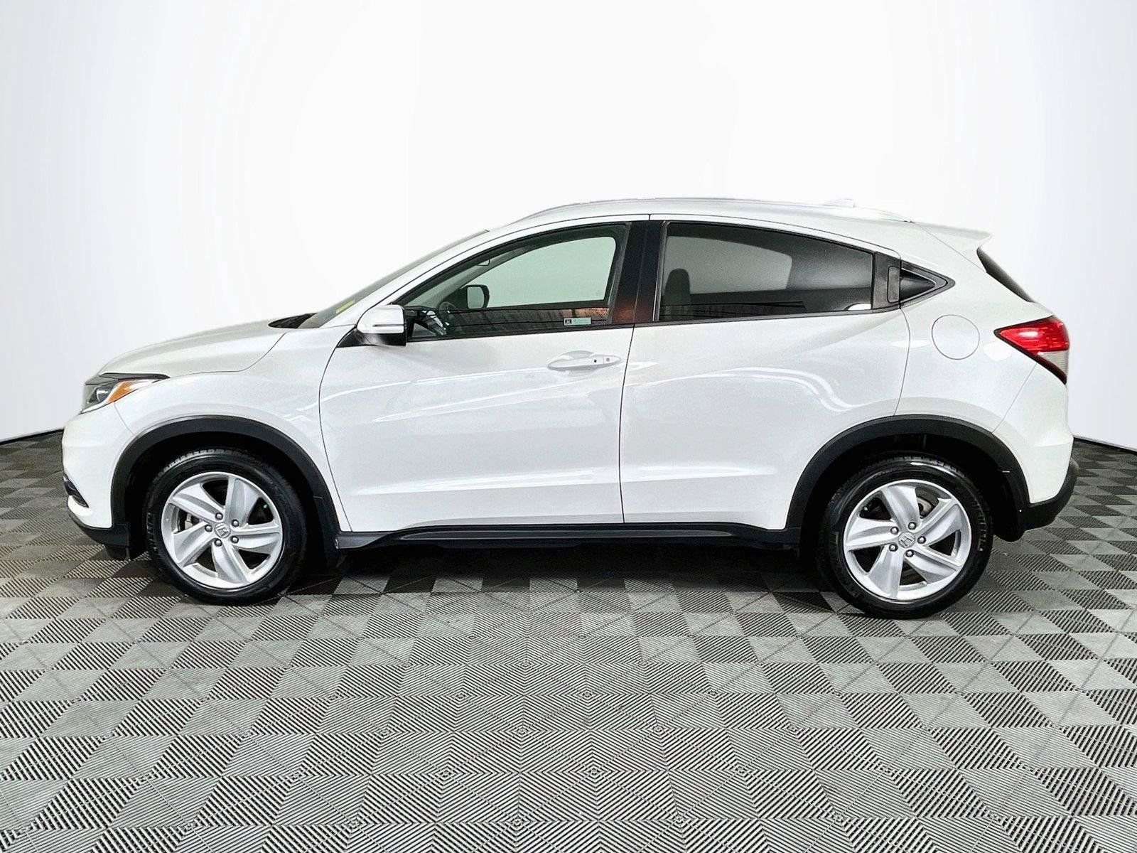Used 2019 Honda HR-V EX image 4