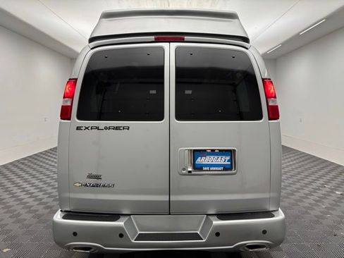 Used 2024 Chevrolet Express 2500 w/ Driver Convenience Package image 9