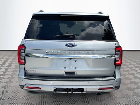 Used 2024 Ford Expedition Limited image 7