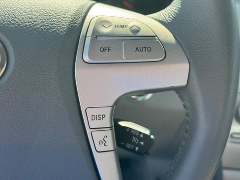 Used 2011 Toyota Camry XLE w/ SE/XLE Extra-Value Pkg FWD image 17