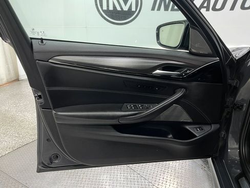 Used 2021 BMW M5 w/ Executive Package image 16