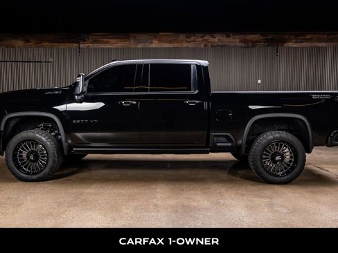 Used 2025 Chevrolet Silverado 2500 LTZ w/ LTZ Plus Package image 5